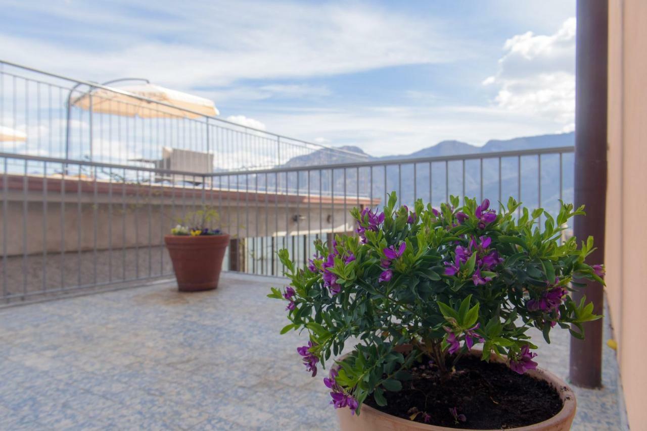 Al Pontile - The House Of Travelers Villa Sala Comacina Exterior photo